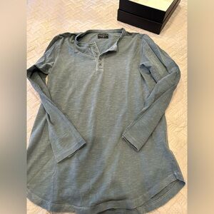 Goodlife Men’s Sage Green Long-Sleeve Henley Tee size large